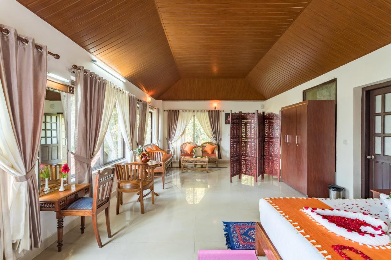Hotel Violet Woods Munnar Exterior foto